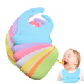 Bib de godet en silicone gratuit BPA moderne Bib de silicone imperméable pour les bébés